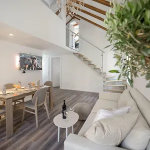 Feel Like An Emperor Appartement